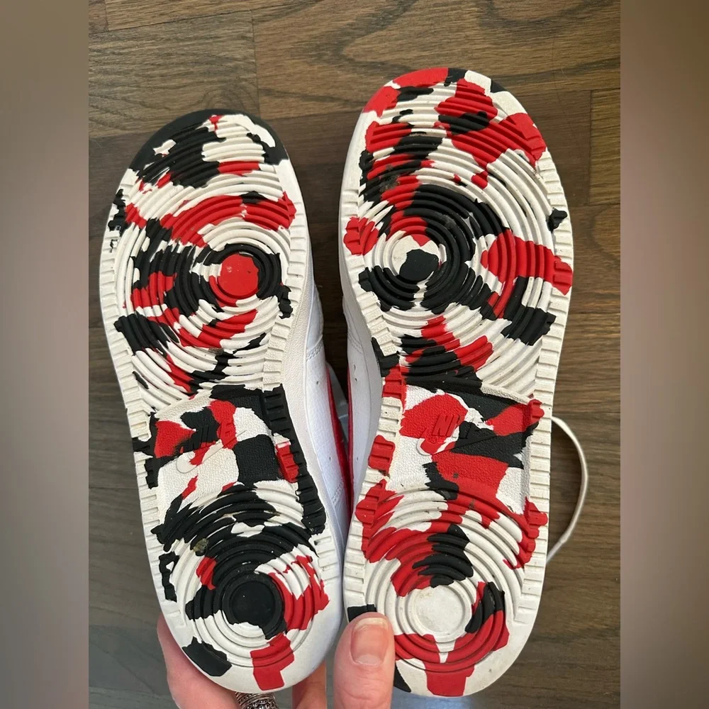 Nike Court vision white and red sneaker. - Picture 7 of 7